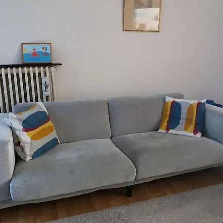 Dom wakacyjny Family House, Free Parking, 15min. Walk To City Brugia