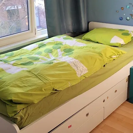 Dom wakacyjny Family House, Free Parking, 15min. Walk To City Brugia